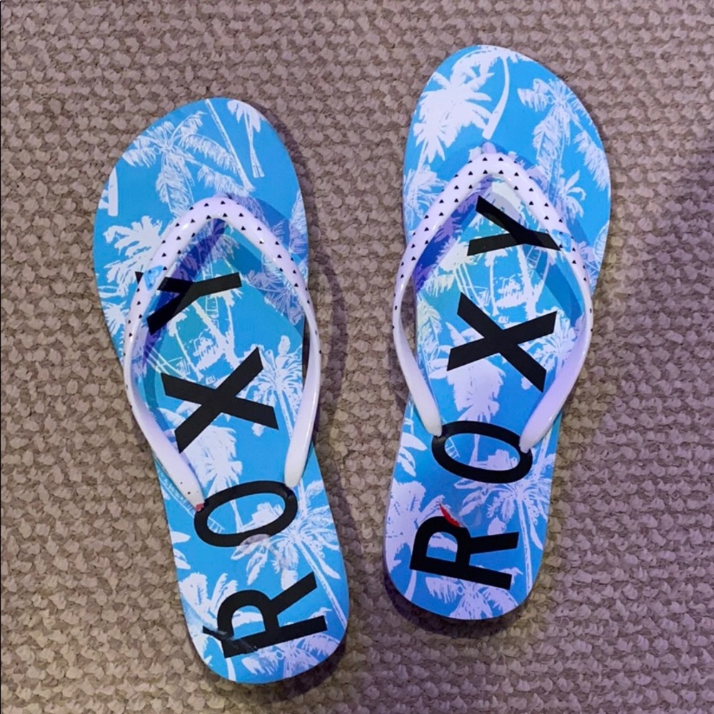 summer flip flops